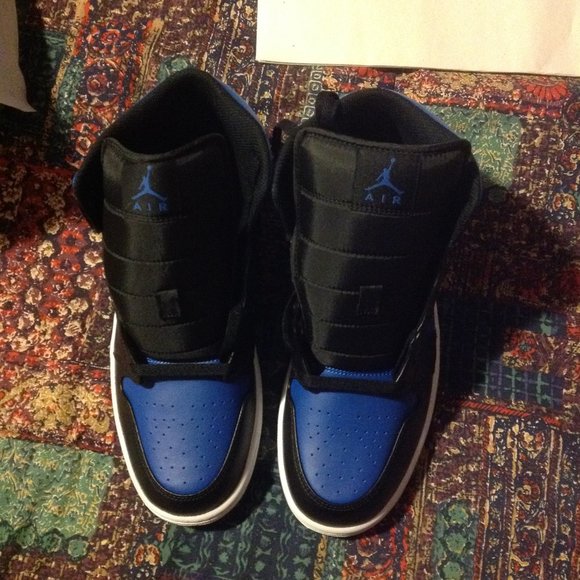 Air Jordan 1 Mid Men's Black, Blue & White Sneakers - USA Size:11.5 - New in Box - Picture 2 of 13